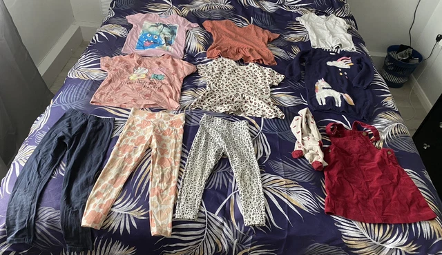 Good Condition Girls size 3-4years Clothes Bundle