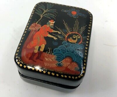 Vintage 2" USSR Russia Hand Painted Golden Fish Folk Tale Lacquer Pill Snuff Box