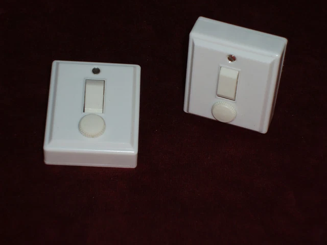 2 Interrupteurs Legrand Chambord Avec Plaque Et Enjoliveur - Simple Allumage, Finition Chrome/gris