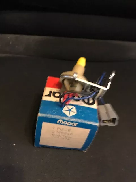 NOS MoPar 1975 Chrysler Dodge Plymouth FUEL PACER VACUUM SWITCH  pn 3746945