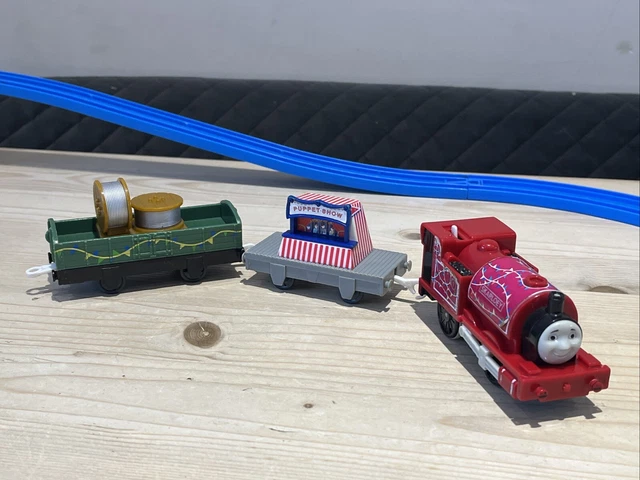 Puppet Train THOMAS TRACKMASTER SKARLOEY’S PUPPET SHOW battery train £22.00 ...