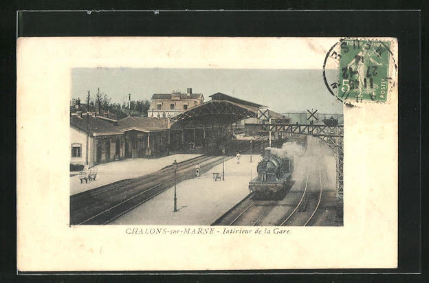 CPA Chalons-sur-Marne, Interieur de la Gare, La Gare 1913