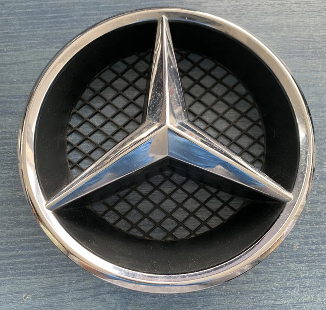 thumbnail image 2 of Gloss Black LED Grille Star Emblem For Mercedes-Benz W204 W245 C180 – P/N: A2078880260 2 of 4