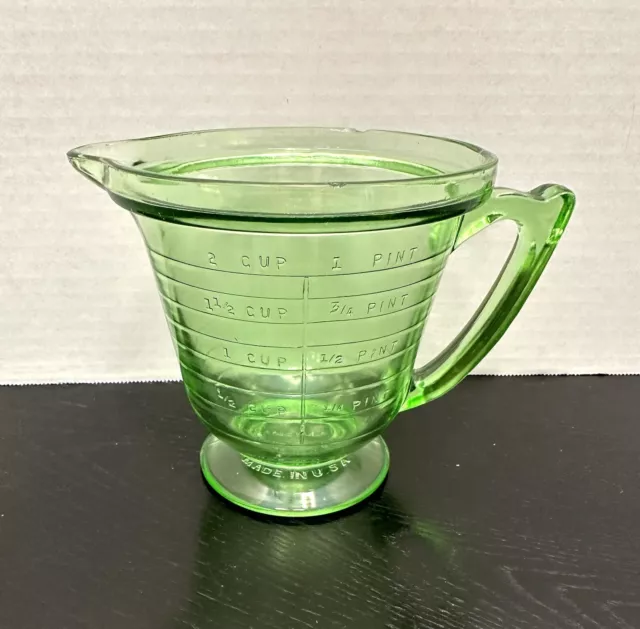 Vintage T&S Handimaid Uranium Glass 2 Cup Measuring Cup