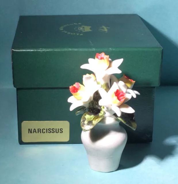 Vintage Porcelain Small Flower Narcissus  New Old Stock Boxed (X6)