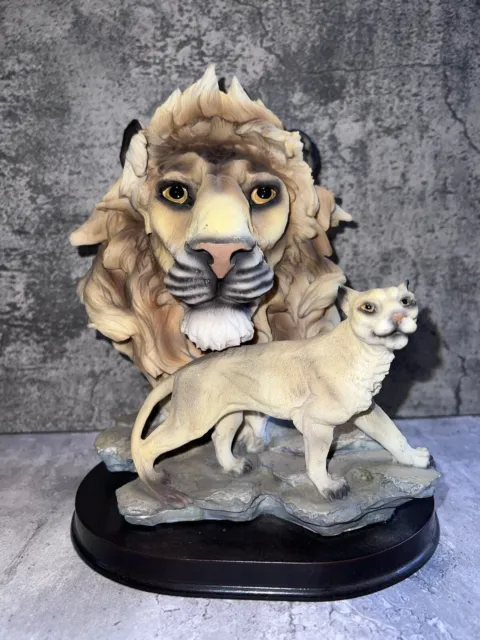 Lion Statue, Endangered Species Lion and Lioness Statue