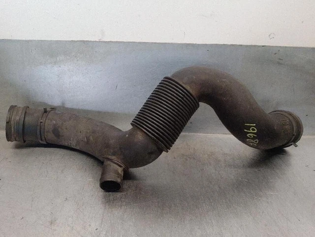 Canal D'admission + Soupape Ventilation Pour Audi A2 8Z - Pièce D'occasion, Référence 036133354