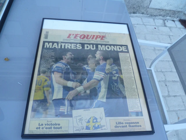 ANCIENNE UNE EQUIPE maitres du monde hand ball 5 fevrier 2001 EUR 6,90