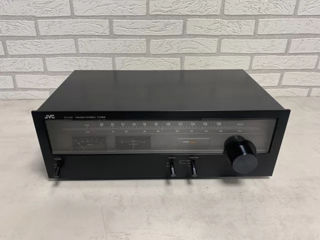 JVC JT-V22  vintage Stereo Tuner