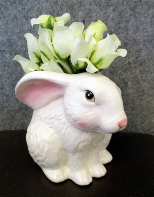 Vintage Easter Rabbit Ceramic Bunny Figurine w Basket of Flowers 5.5"