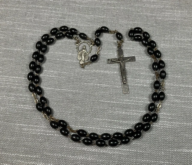 Vintage Rosary Rome Black Beads Christian H76