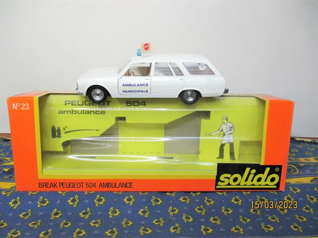 SOLIDO  peugeot 504 ambulance 1/43
