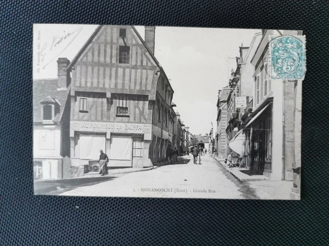 Puicheric Avenue De La Place (cpa animée) à Puichéric