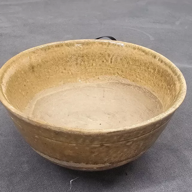 Antique Chinese Handmade Pottery Bowl from " Sui or Early Tang Dynasty "