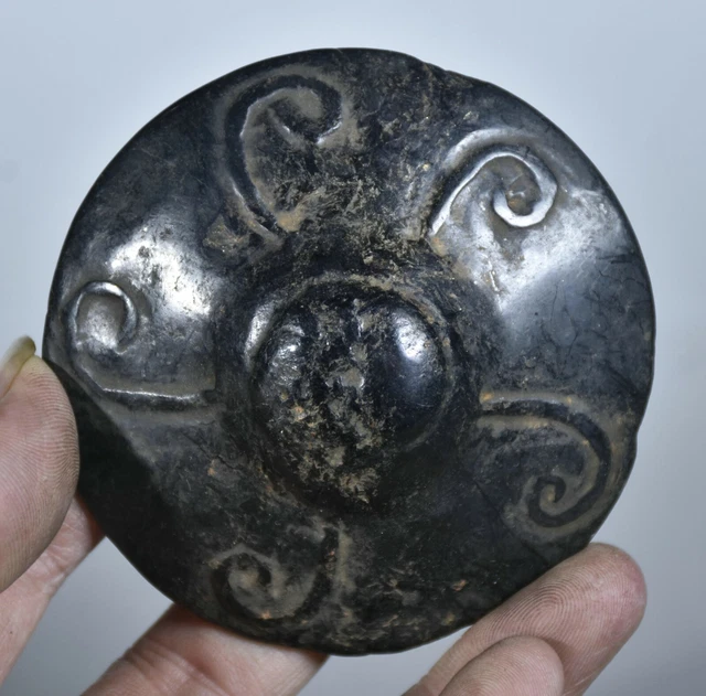8.5CM Chinese Jade Natural Black Magnet Hongshan Culture UFO Sun Statue T02