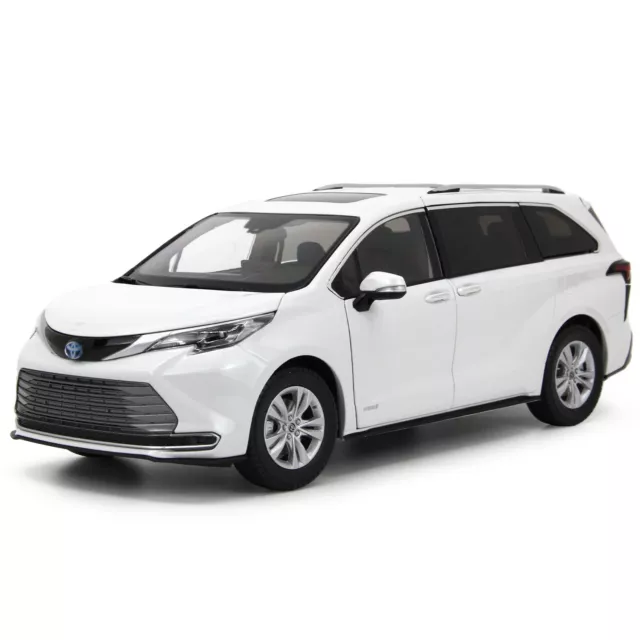 1:18 Scale Paudi Toyota Sienna White Diecast Model Car Highly Detailed Replica
