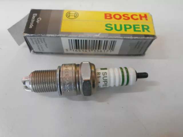 Candela Bosch per Audi 80 1.8, 2.0 dal 86 al 91.  [2523.19]