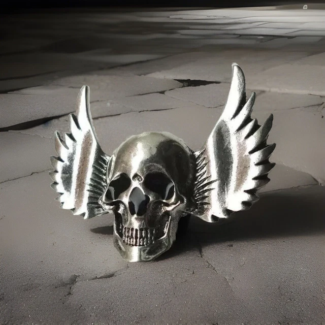 Pins Métal Motif Biker Tête De Mort - Badge Résistant à L'eau Et UV - Fermoir Papillon Inclus - 2 Cm