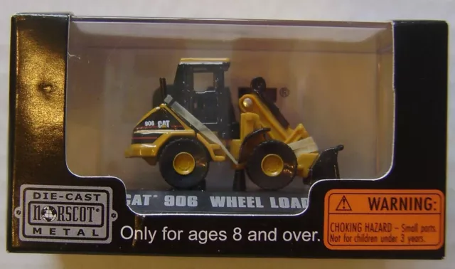 Norscot Scale Models, Construction Mini's, Cat 906 Wheel Loader, Die Cast Toy