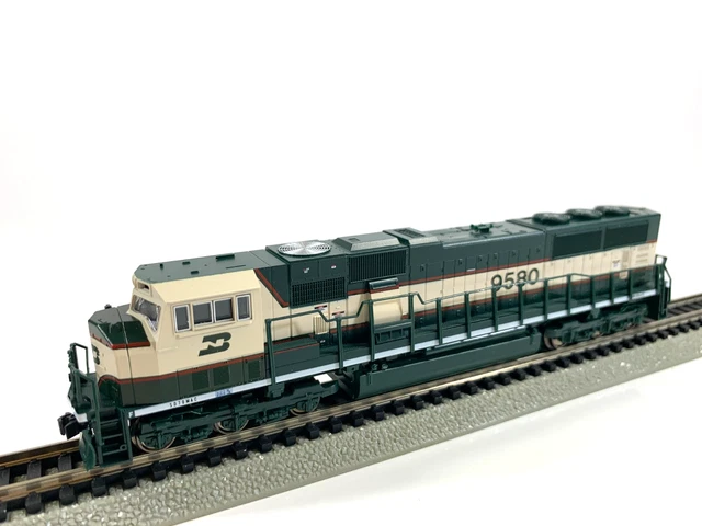 KATO N-SCALE 176-1201 EMD F3A BN #710 Burlington Northern