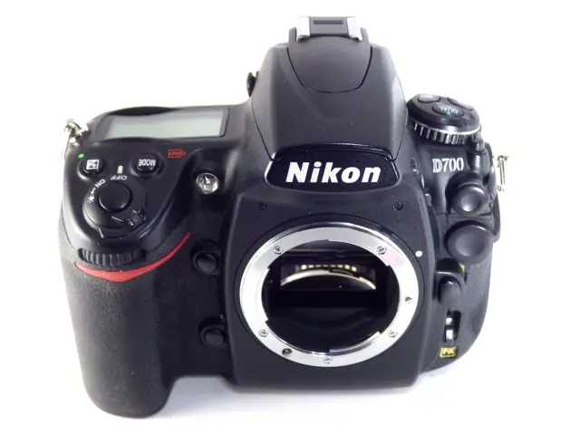 Nikon D700 12.1MP Digital SLR Camera Body Used from Japan FX Full Frame w/o Lens 5