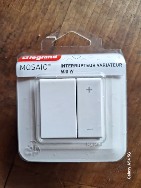 interrupteur variateur Legrand Mosaic 600w à encastrer