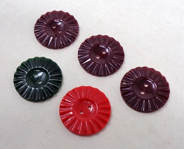 Lot De 28 Boutons Anciens En Tissu - Mercerie Vintage - Occasion