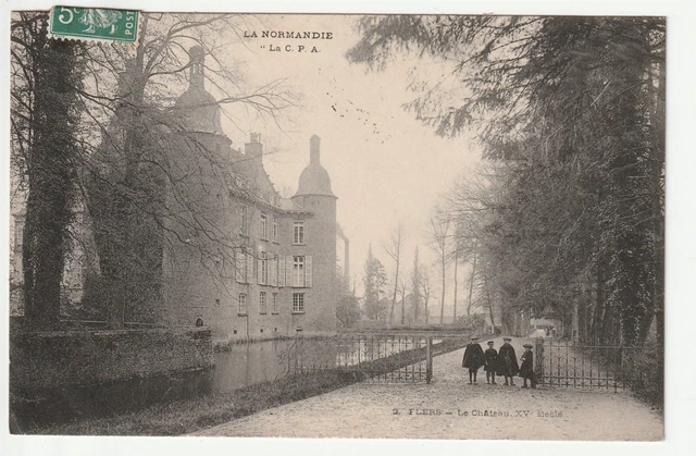 FLERS - Orne - CPA 61 - des enfants au Chateau