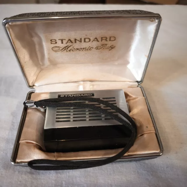 Rare Radio Standard Micronic Ruby 8 Transistor Vintage SR-H438