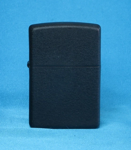 VERY NICE COLLECTABLE 2008 Black Crackle Paint Zippo Lighter. 19.99