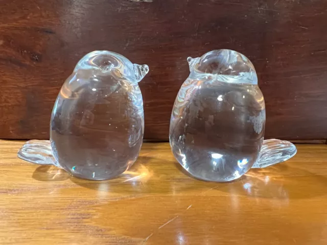 Pair of Crystal Art Glass Sparrow Birds Figurine, 2 1/4" Tall, 2 1/4" Deep