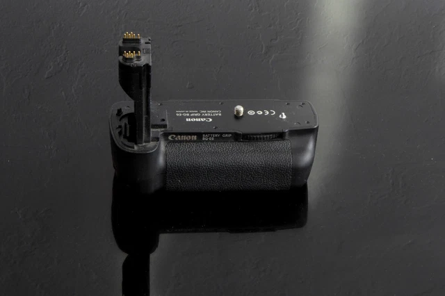 Genuine CANON BG-E6 Battery Grip BGE6 for LP-E6 LP-E6N EOS 5D Mark II Original