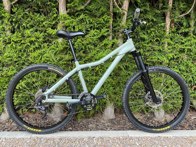 KONA FIVE 0 Mountain Bike DIRTJUMP SLOPESTYLE Excellent Condition