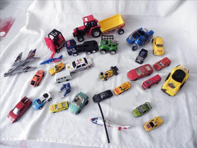 LOT DE VOITURES miniatures Majorettes, Norev... EUR 18,00 - FR