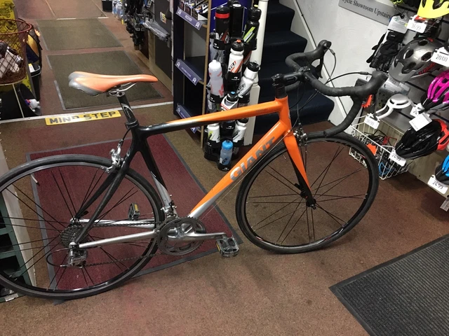 GIANT TCR A1 Road Racing Bike Shimano 105 Groupset Bontrager