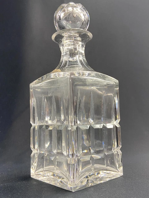 CARAFE EN CRISTAL taillé signé Saint Louis modèle Manhattan EUR 145,00