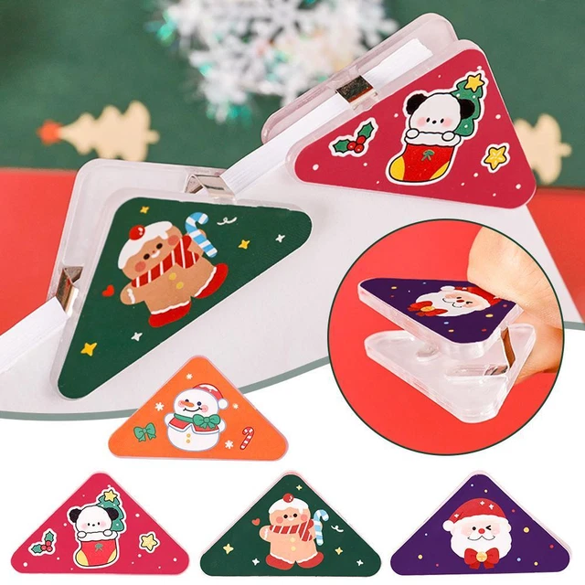 Triangular Christmas Clip Folder for Photos with Cute Corner Design
