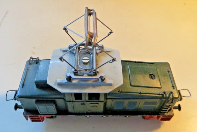 TRIX EXPRESS PARTIE MOTEUR CHARBONS / INDUIT BOBINE LOCOMOTIVE 20 052 / 20052