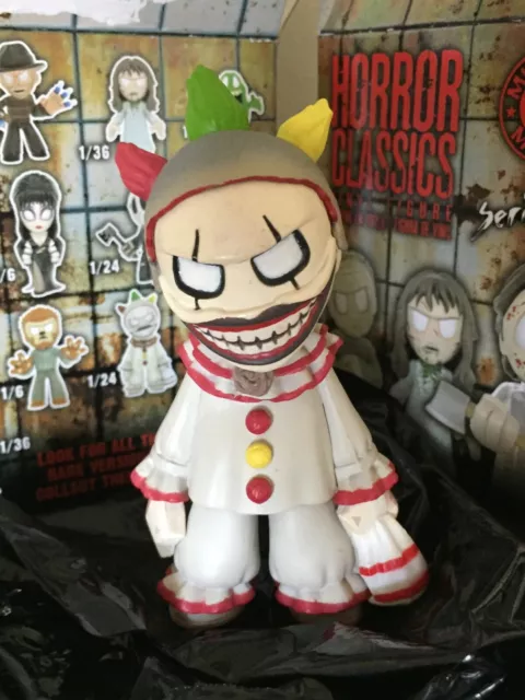 Horror Classics Series 3 "Twisty The Clown" Funko Mystery Minis Vinyl Figure