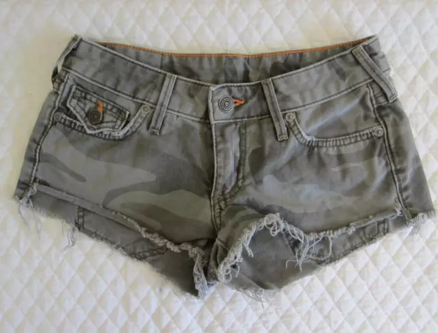 TRUE RELIGION Joey Cut-Off Mini Shorts – Camo Print – Sz 24