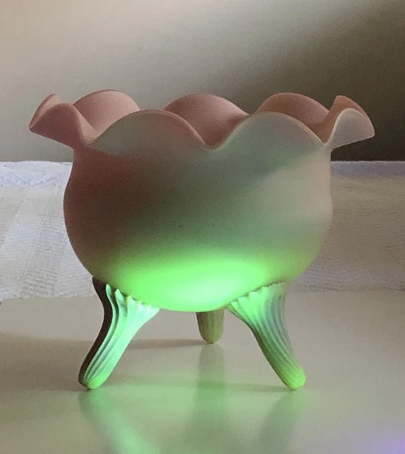 Uranium Burmese Glass Footed Ruffled Rose Bowl Vase 7”Tall