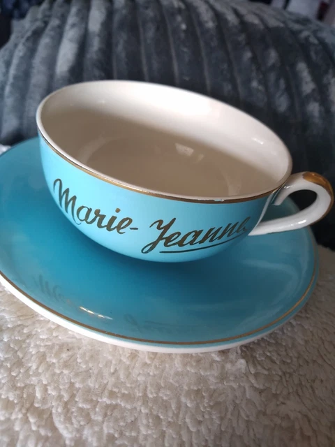 GRANDE TASSE A CHOCOLAT   PORCELAINE DE SARREGUEMINES PRENOM Marie-Jeanne BLEUE