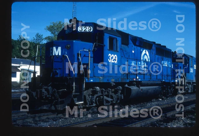 Original Slide B&M Boston & Maine /Conrail Paint GP40 329 Mechanicville NY 1985