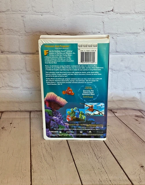 FINDING NEMO VHS by Walt Disney Pictures and Pixar Animation Studios ...