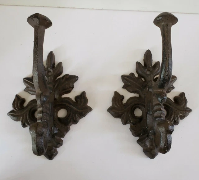 Set 2 Cast Iron Rustic Shabby Chic Decorative Hooks Wall Mount Farmhouse Ornate