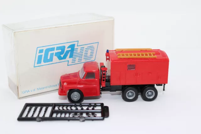 dm1624, Igra Tatra 148 Koffer Feuerwehr TOP OVP 1:87 H0