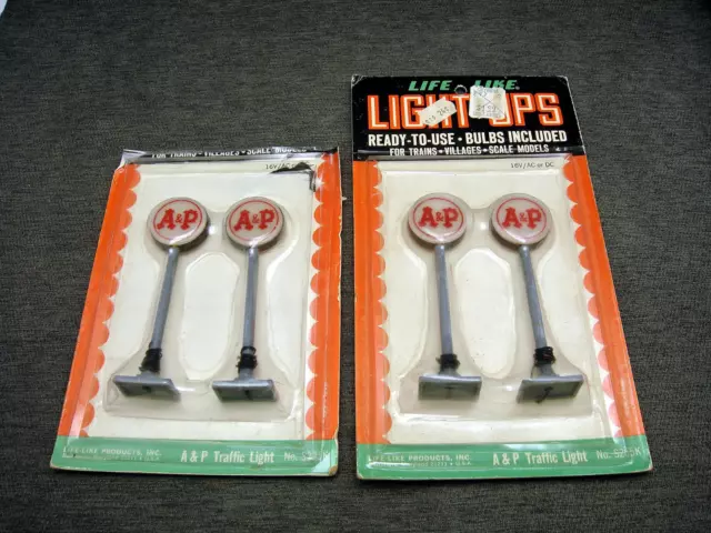 Vtg Life LIke A&P Light Ups Model Railroad Lighted Traffic Light Posts Sealed