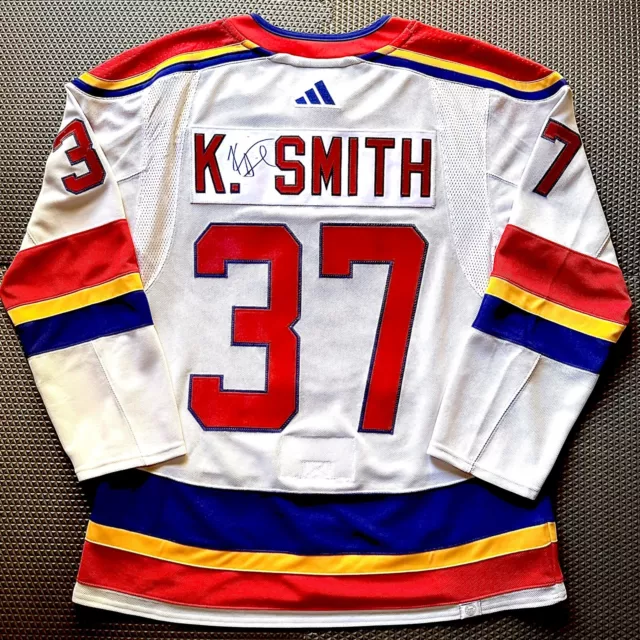View askew Kevin Smith hockey jersey NHL Clerks Large for Sale in