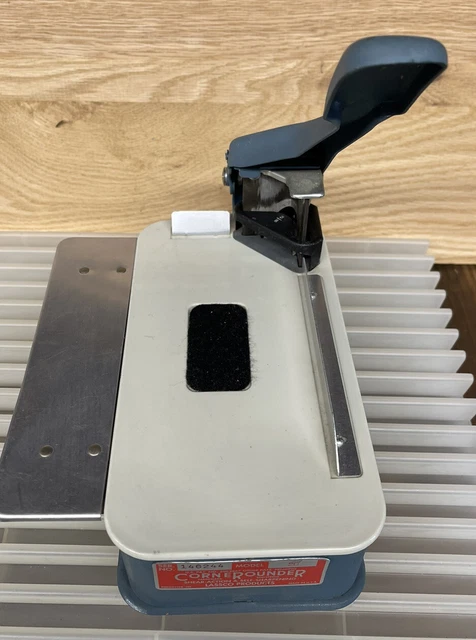 Lassco Products CorneRounder Model 20 Cutter Corner Rounder with 3/8 Die