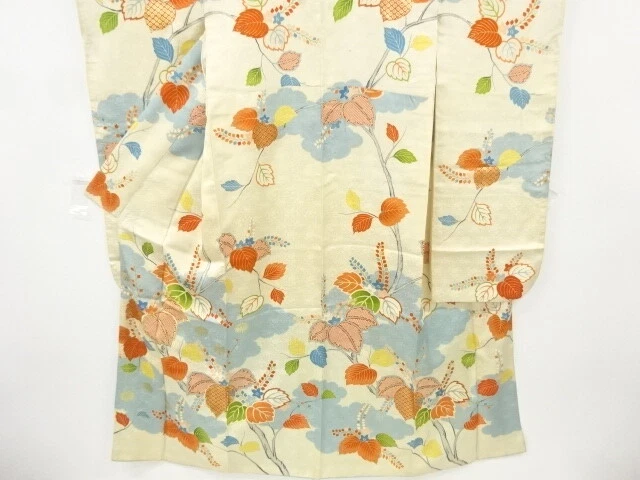 6874959: Japanese Kimono / Antique Furisode / Embroidery / Paulownia